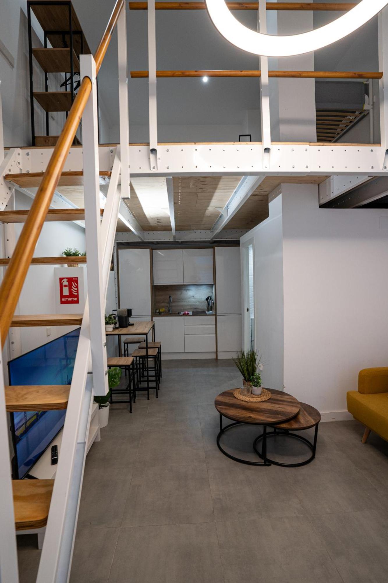 Loft A 10 Min Del Centro Historico De Madrid A Apartment Bagian luar foto